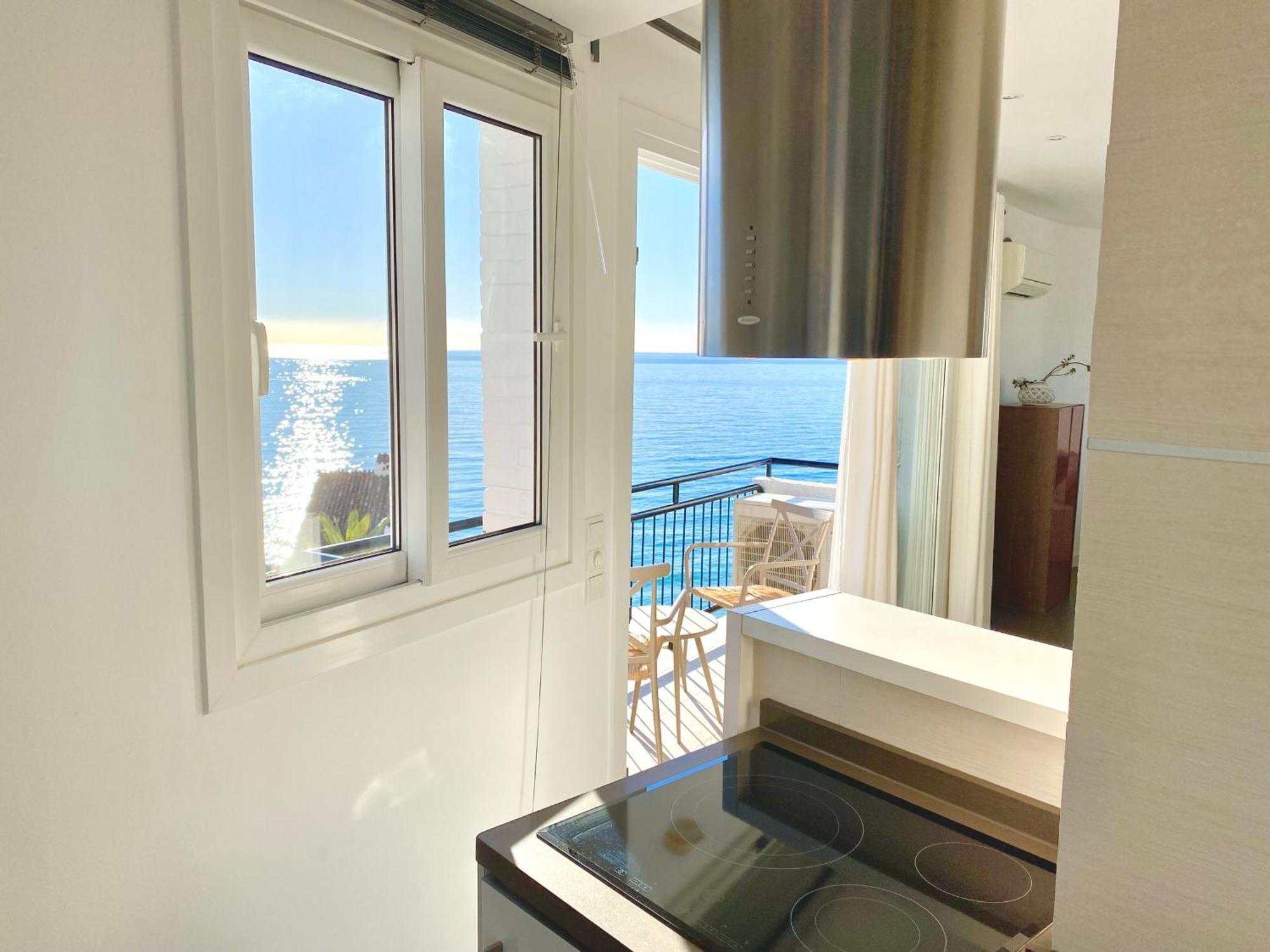 Modern Apartment Stunning Sea Views And Pool Nerja Exterior foto