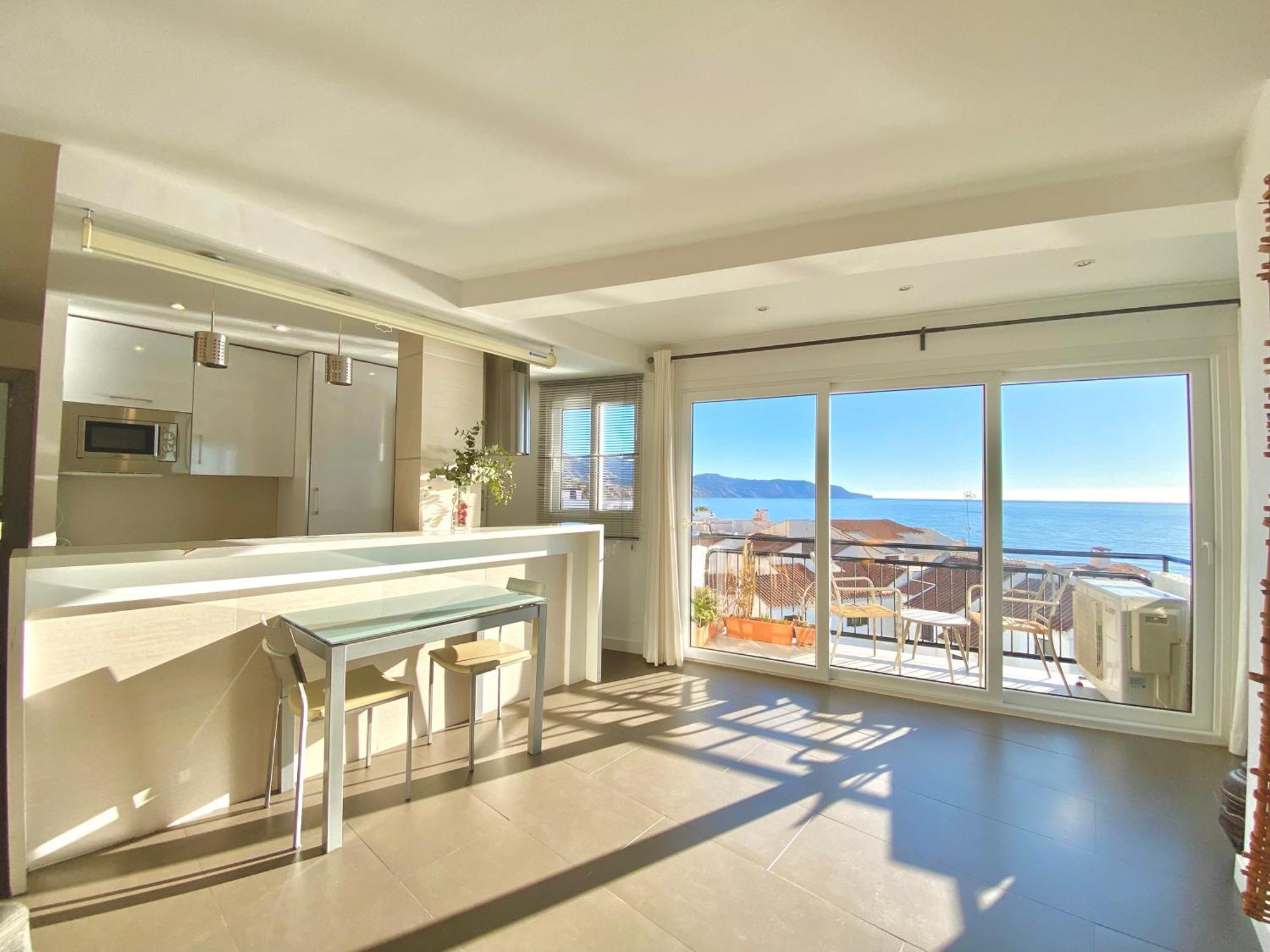 Modern Apartment Stunning Sea Views And Pool Nerja Exterior foto